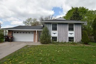 Welcome to 7454 Hillside Trl S Cottage Grove MN 55016