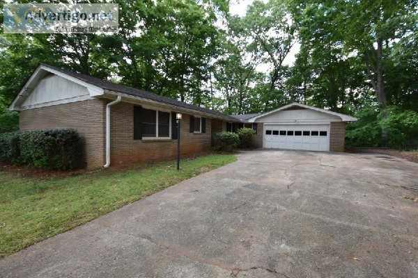 AVIALABLE HOME FOR RENT