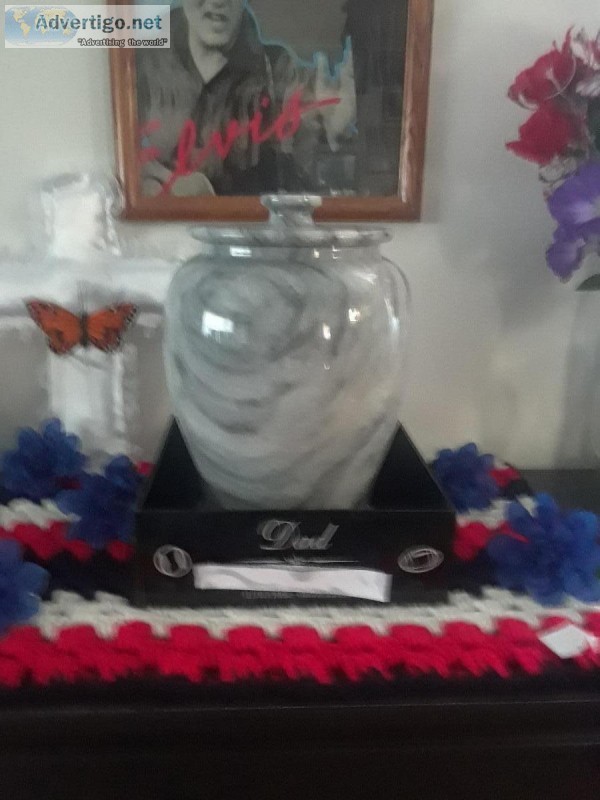 Custom-made urn markers