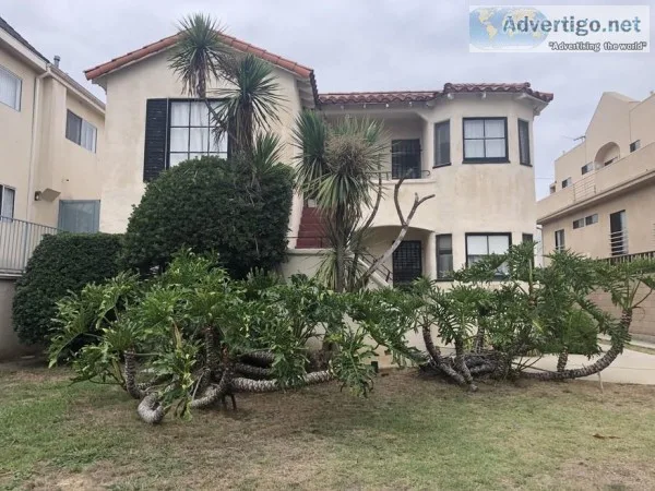 Unique 3 Bedroom Apartment