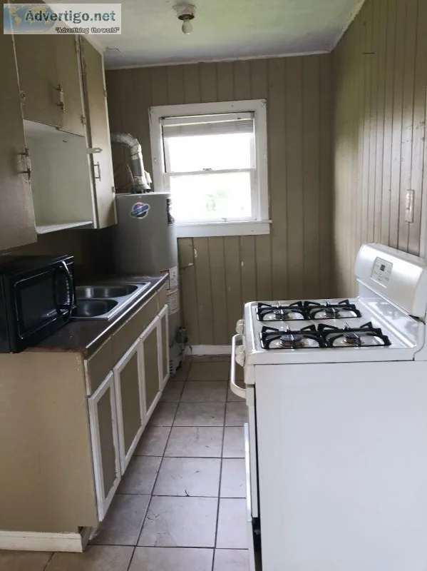 DUPLEX APARTMENT 2BEDROOM 1 BATH