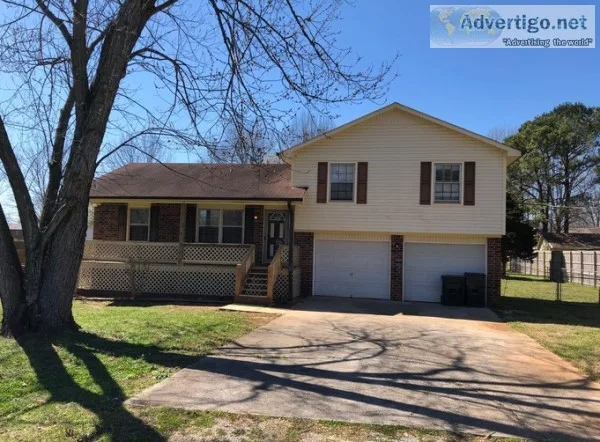Beautiful 2-story home in Huntsville