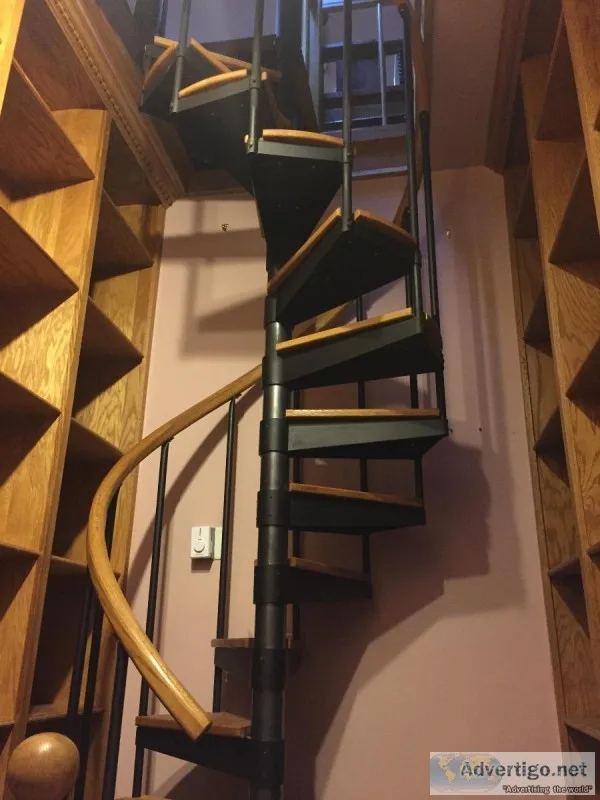Adjustable spiral staircase up to 9FT