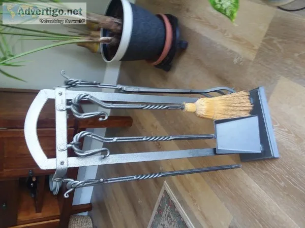 Fire place tool set
