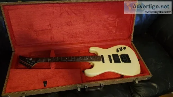 CharvelJackson model 4 with active electronics and factory hard 