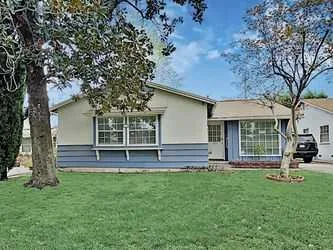 6939 Murietta Ave Van Nuys CA 91405
