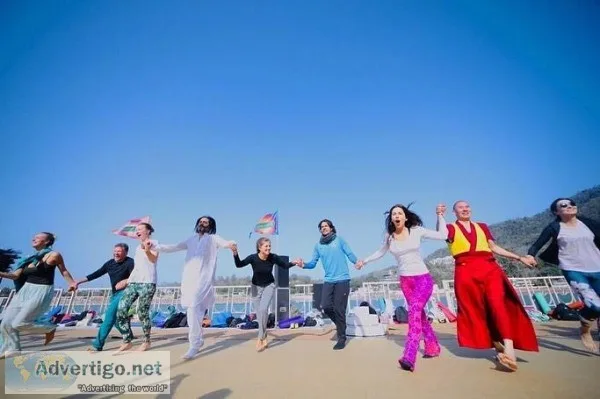 200 Hour Yoga Teacher Training in Rishikesh India