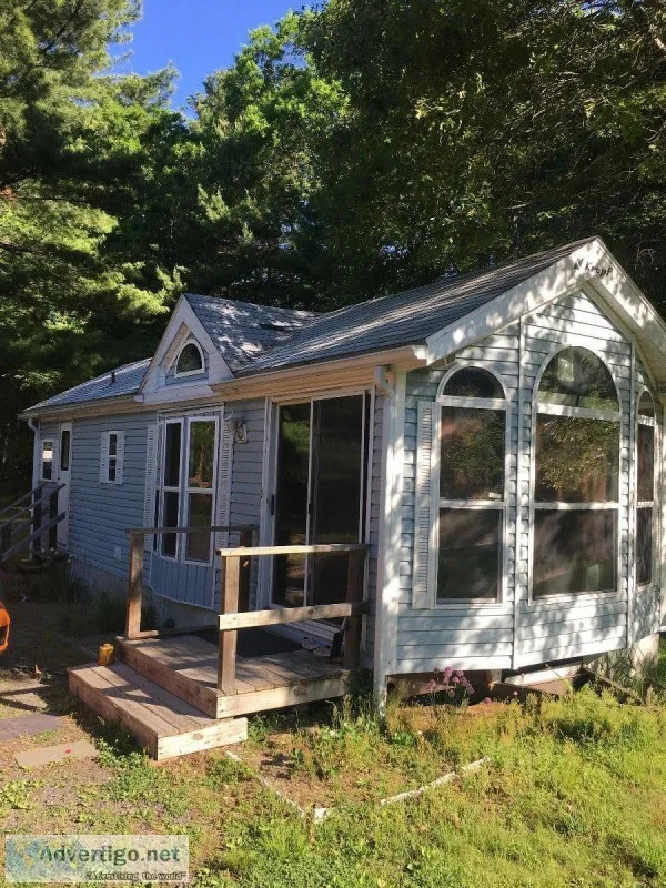 Mobile home trailer