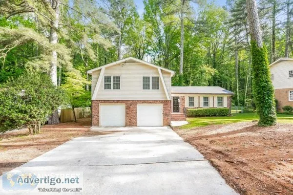 1328 Drayton Woods Dr Tucker GA 30084