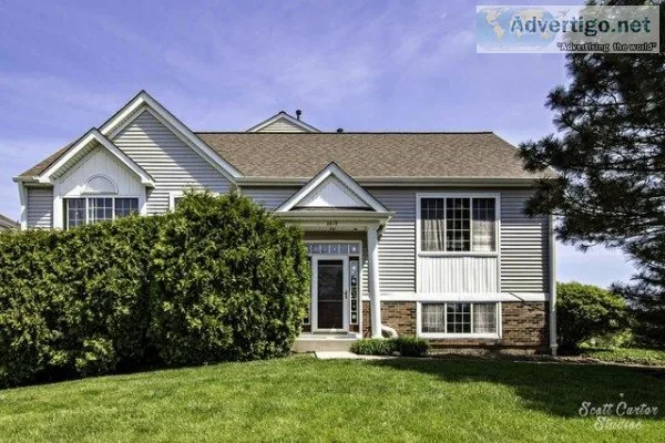 End Unit in Great Location - 2210 Dawson Lane