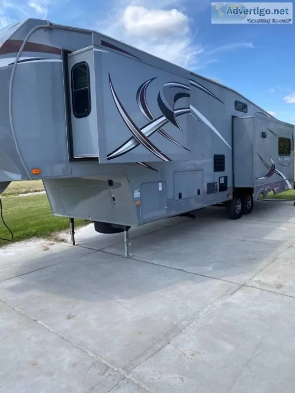 2013 Heartland Greystone 32RES