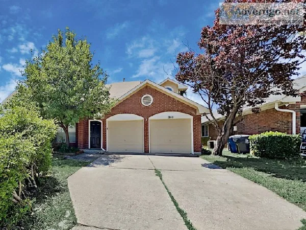 Welcome to 3043 Renaissance Ct Dallas TX 75287