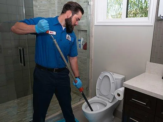 Plumber Chino