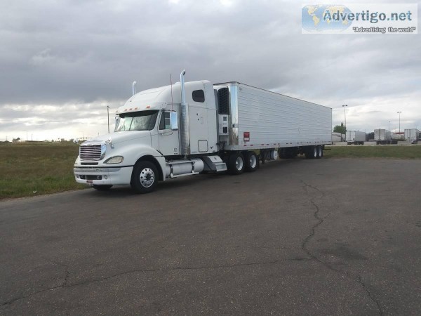 2006 Freightliner Semi Tractor With 2007 Reefer Trailer