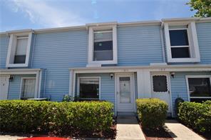 Fantastic townhome nestled between Westchase and Citrus Park