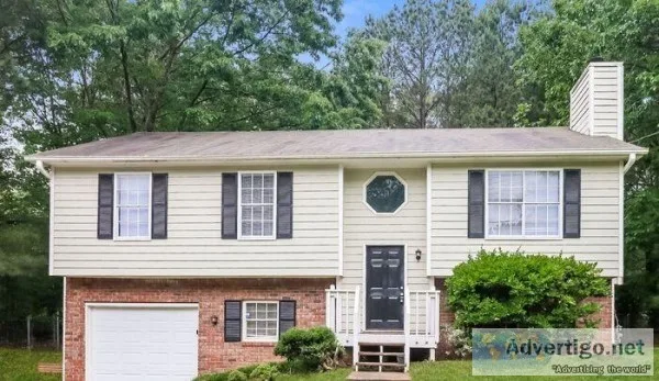 2982 Valley View Circle Powder Springs GA 30127