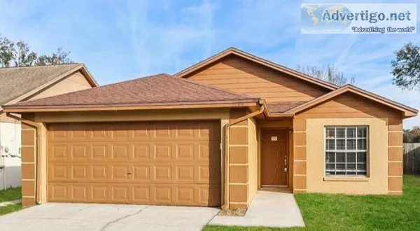 1744 Tarah Trace Dr Brandon FL