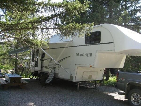 2002 Glendale Titanium Fifthwheel For Sale