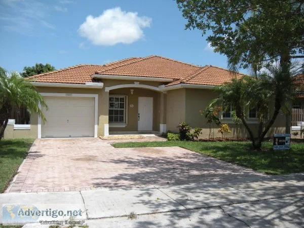 Mint Condition West Kendall 32 House Near Baptist Hospital. Miam