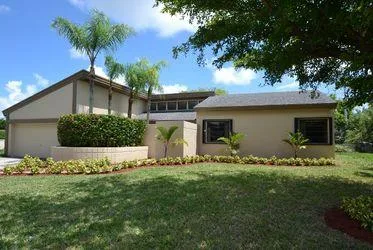 Welcome to 8600 SW 140th Ter Palmetto Bay FL 33158