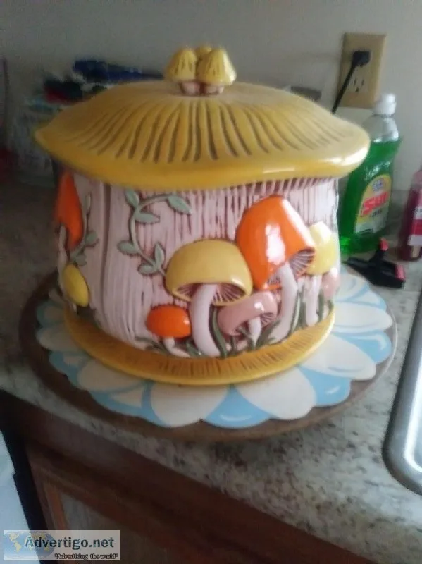 Vintage canister set