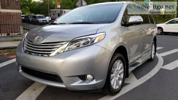 2016 Toyota Sienna Limited Braunability Mobility Van  27K Miles