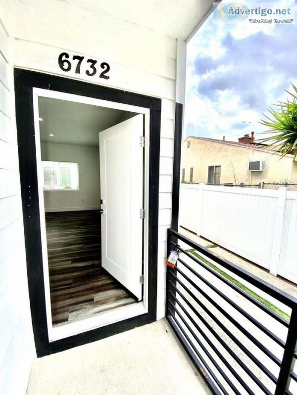 6732 Irvine Avenue North Hollywood CA 91606