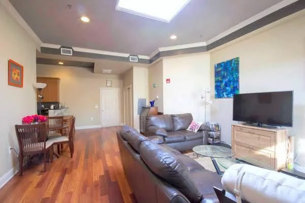 1 BEDROOM 1 BATH -MOVE-IN-READY