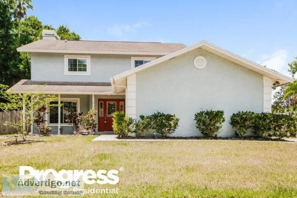 2702 Berryknoll PlValrico FL 33596