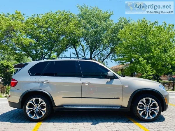 2012 BMW X5 XDRIVE Like New