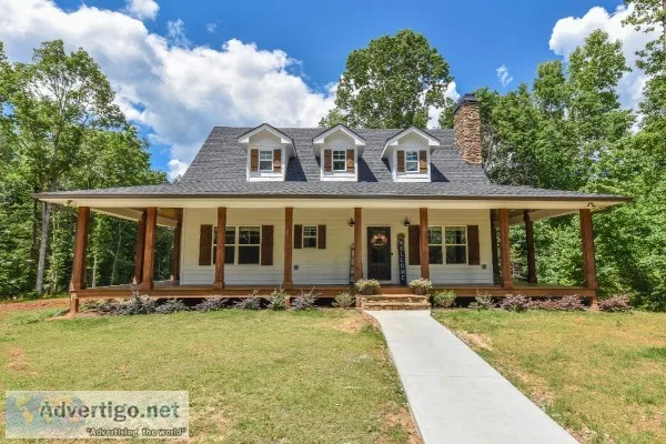 BRAND NEW Construction in Commerce