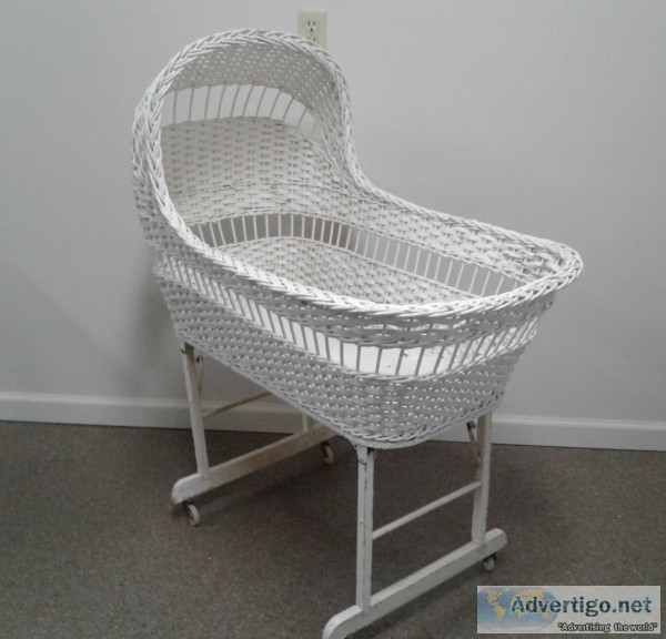 VINTAGE MID CENTURY WICKER RATTAN BASSINET W WHEELS