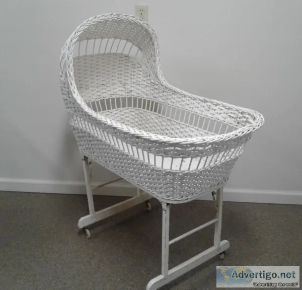 VINTAGE MID CENTURY WICKER RATTAN BASSINET W WHEELS