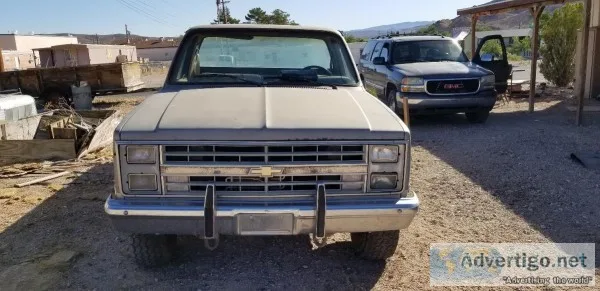 1885 Chevy silverado. 2500.4x4