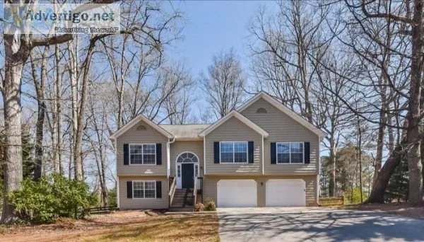 1545 Royale Castle Lawrenceville GA 30043