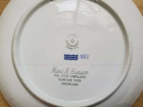ROYAL COPENHAGEN CHRISTMAS PLATE - 1958 1969-1976