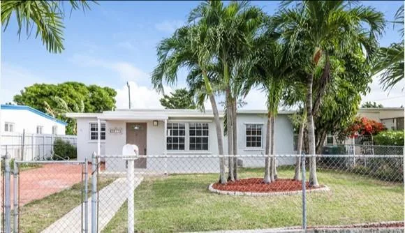 9311 SW 38th St Miami FL 33165