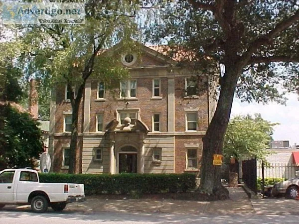 1BD1BTH Apt available located in the Heart of Mid-town