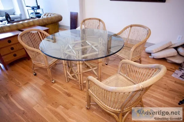 Stylish solid round bentwood bamboo table with solid beveled gla