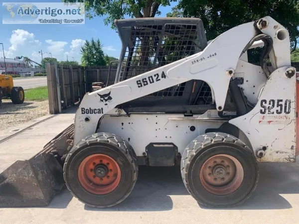 2014 Bobcat S250 White