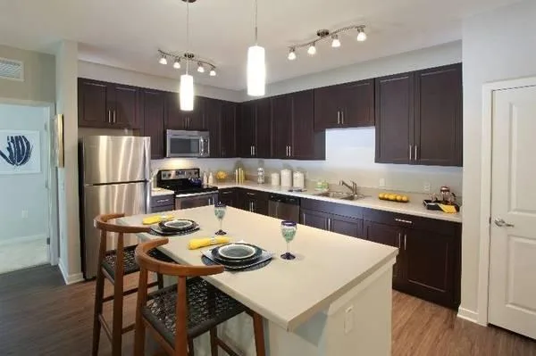 Nicely upgraded 2-bedroom with Gorgeous 1baths home For rent