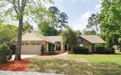 Welcome to 11248 Garden Moss Cir N Jacksonville FL 32257