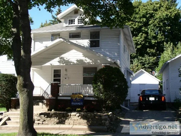 Over 1500 square foot 2 story on quiet street