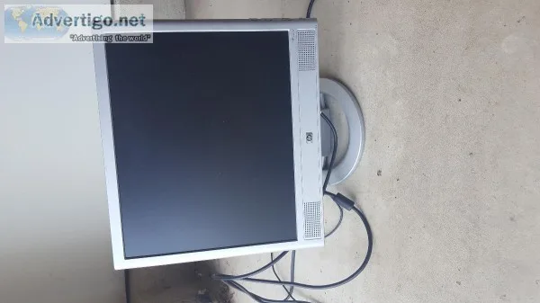 HP CRT Display
