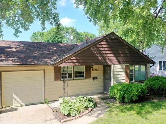 gorgeous 3 bed 1 bath