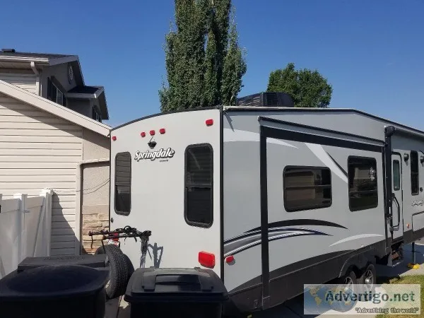 2017 Keystone Springdale 5th wheel Trailer
