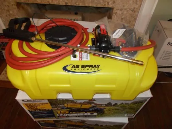 New 15 gal. 12-volt spot brush  weed sprayer