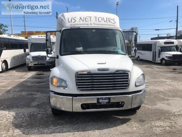 2013 Freightliner Bus 44 Seats. Frameless glass windows
