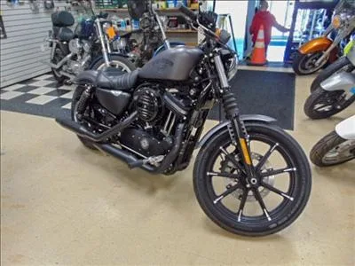 2017 Harley XL883N Iron Sportster