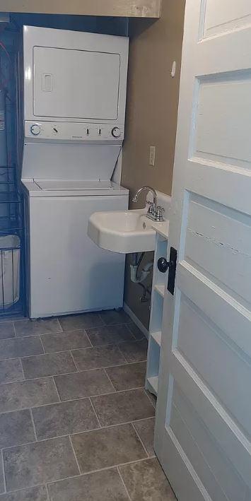 Cute house 1 bd1 ba550 sqft